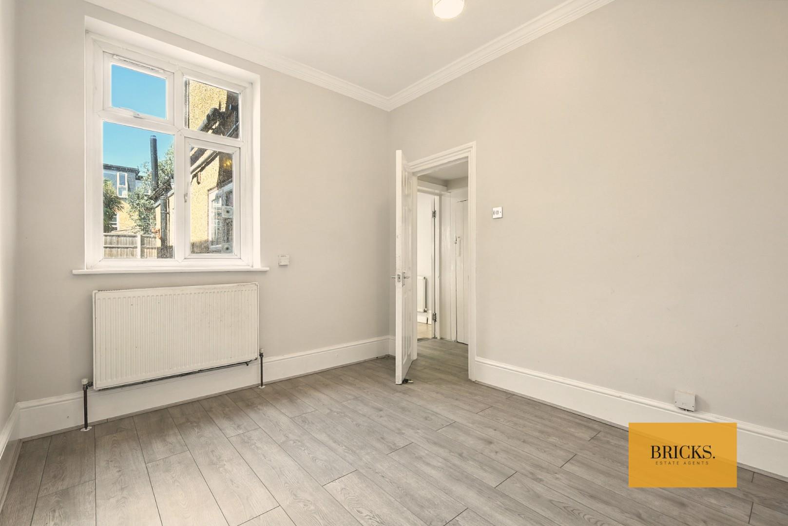 djbmUtFoy0-LKOVGCJyx3A